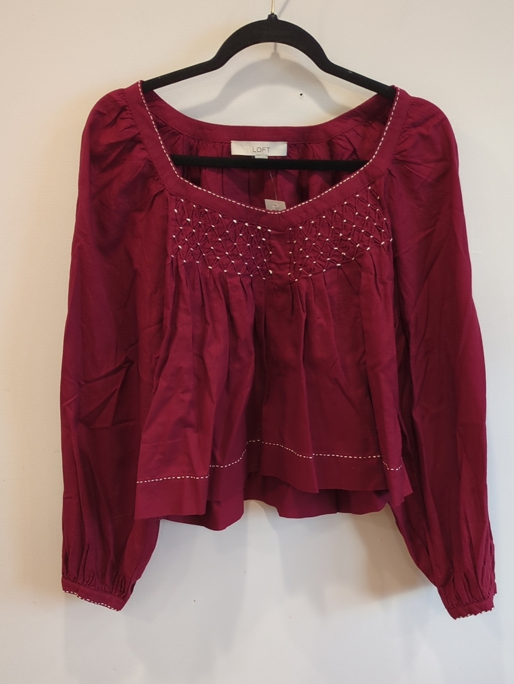 Boho Preppy Peasant Cottage LOFT Cotton Red White Embroidered Blouse Medium NWT